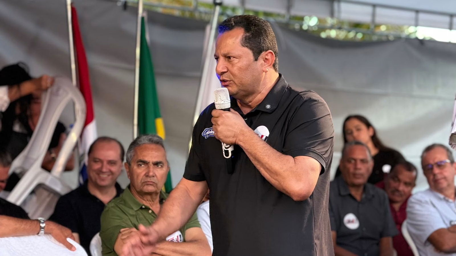 Entregas de tratores fortalecem agricultura familiar em Penedo