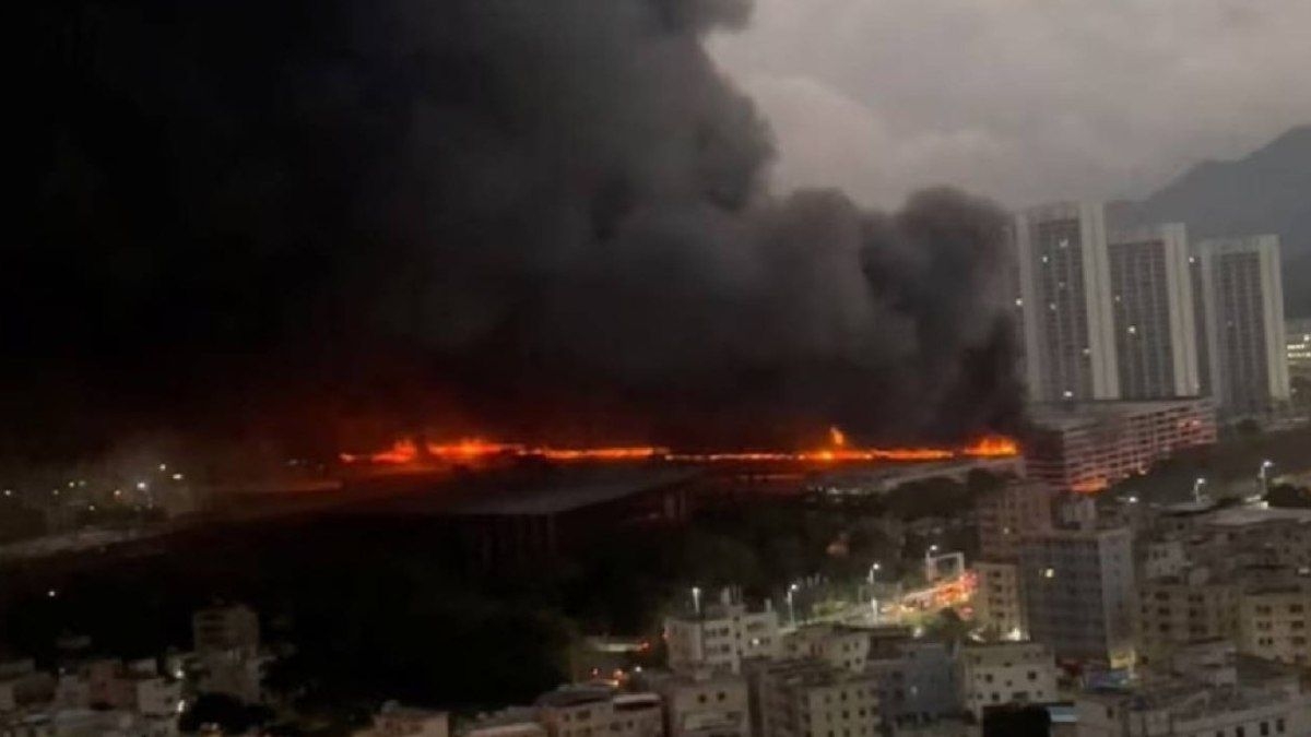 Incêndio gigantesco atinge garagem da BYD em Shenzhen