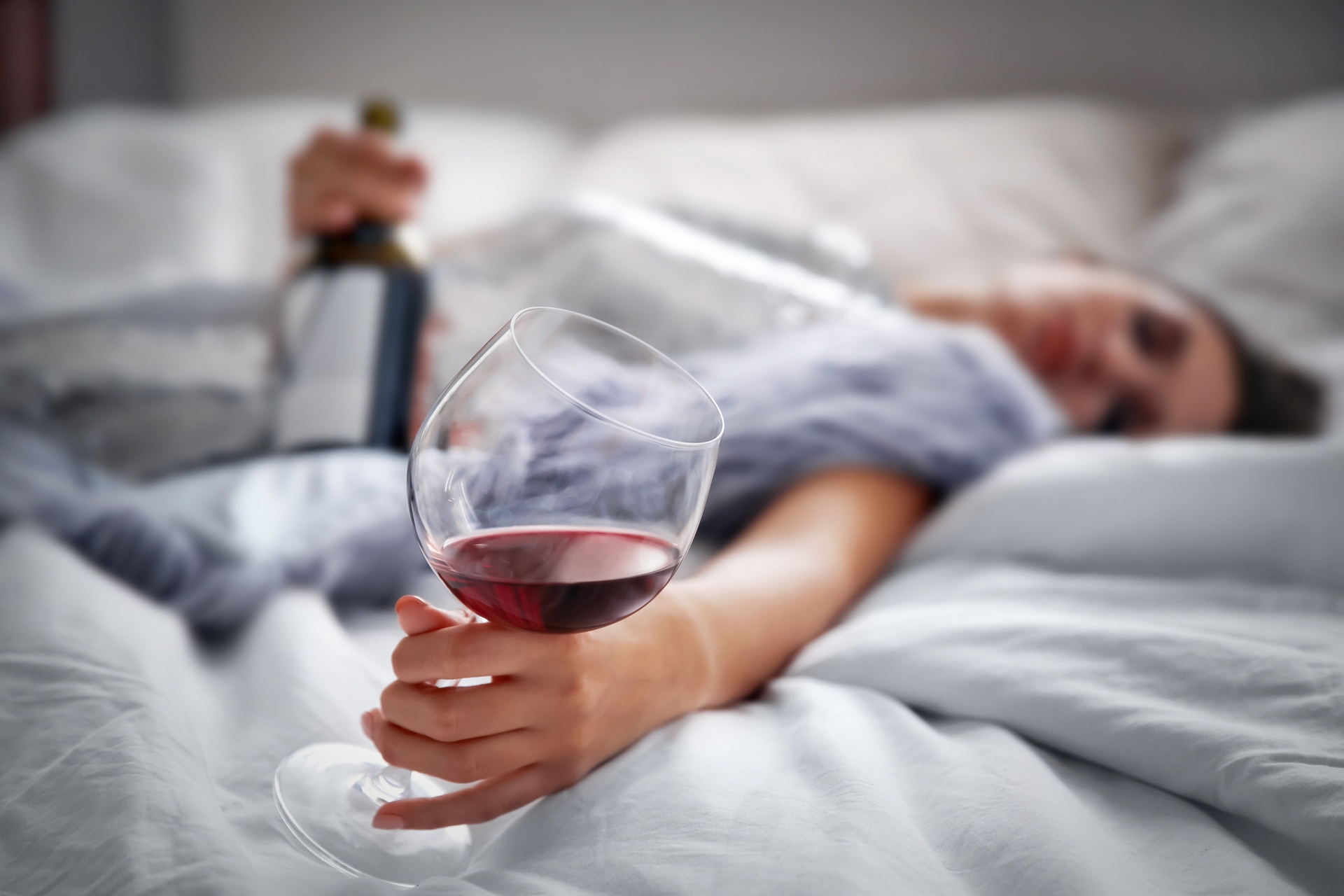 Álcool prejudica sono, apesar de ajudar a adormecer
