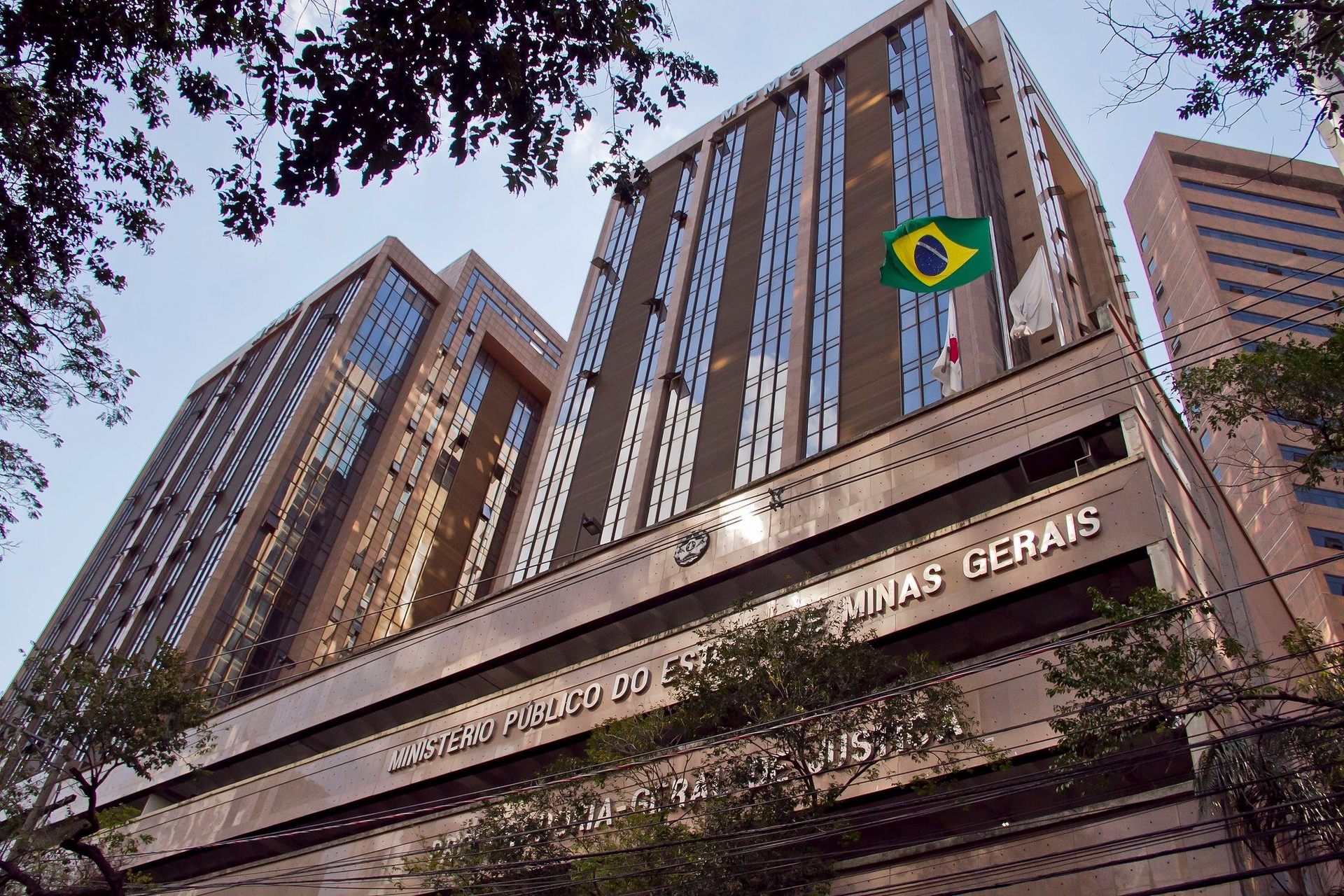 Promotores do Ministério Público de MG receberão mais de R$ 300 mil cada