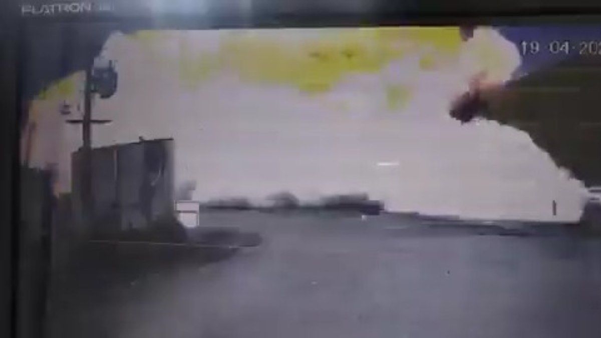 Explosão de caminhão-tanque deixa 4 mortos na Dutra