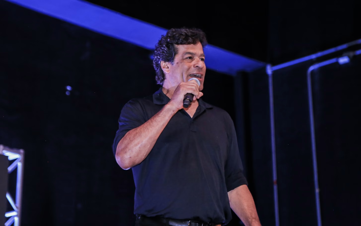 Raí encerra Semana do MEI 2026 com grande palestra em Penedo