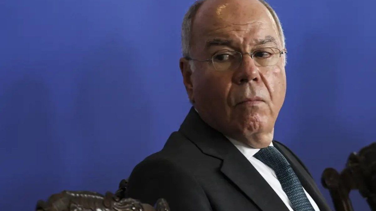 Ministro vê ingerência em visita de assessor de Trump a Bolsonaro