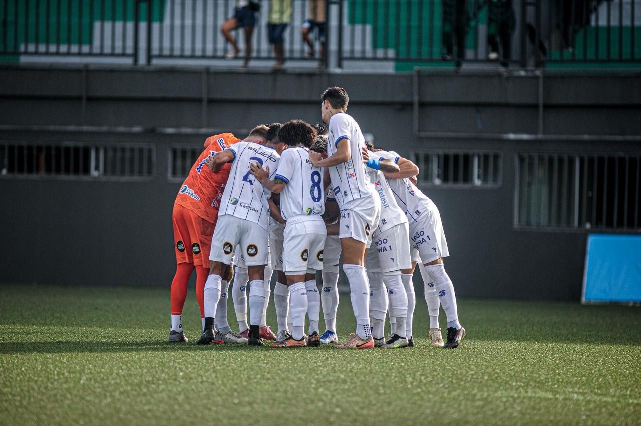 Moacir altera zaga do CSA para jogo contra o CSE