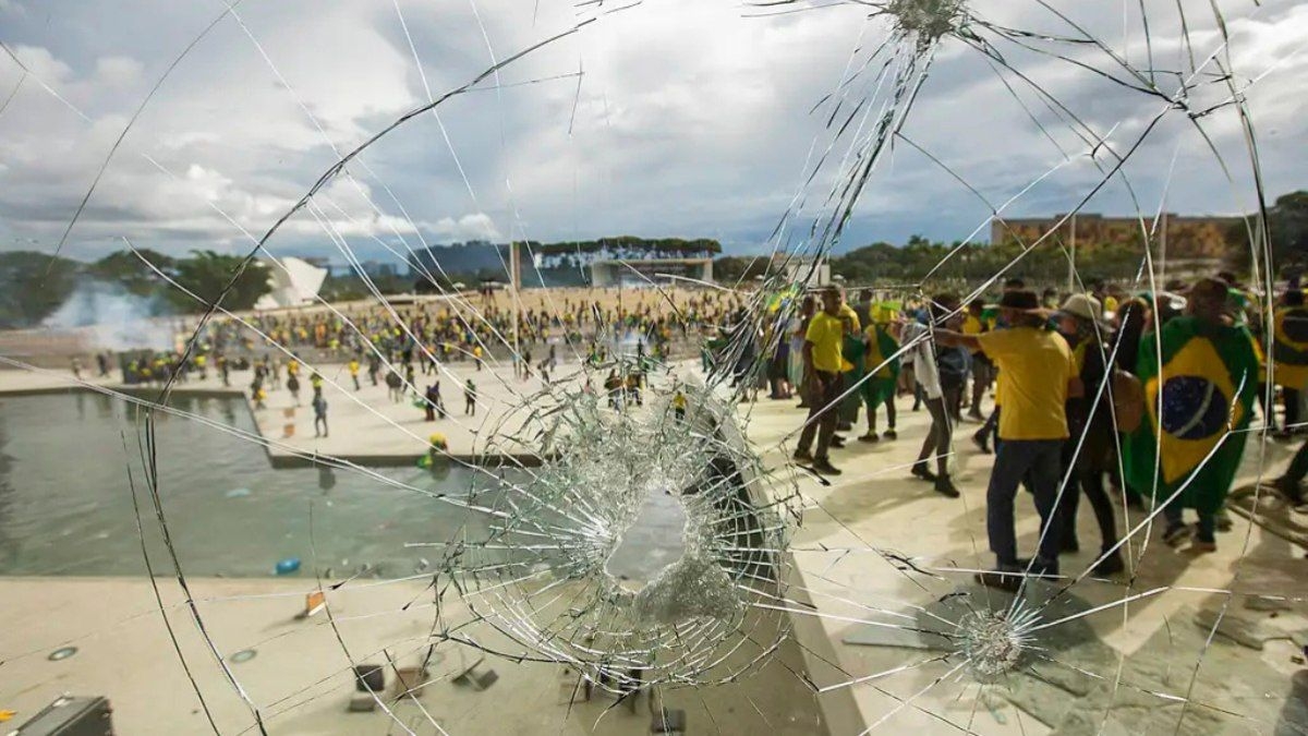 Congresso analisa veto da dosimetria e pressiona votação