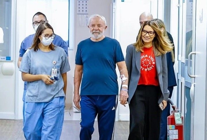 Radioterapia de Lula avança com cinco aplicações realizadas
