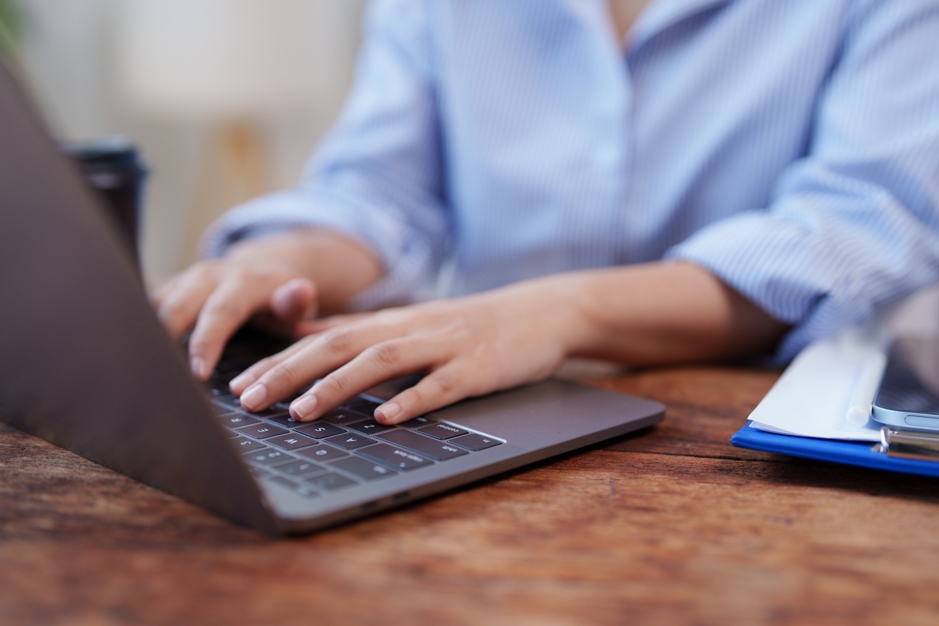Home office aumenta solidão e busca por saúde mental