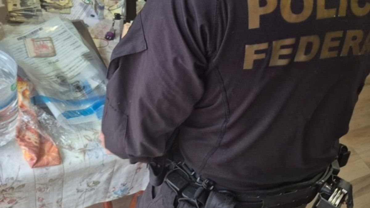 PF desarticula 180 contas de ódio e violência na internet