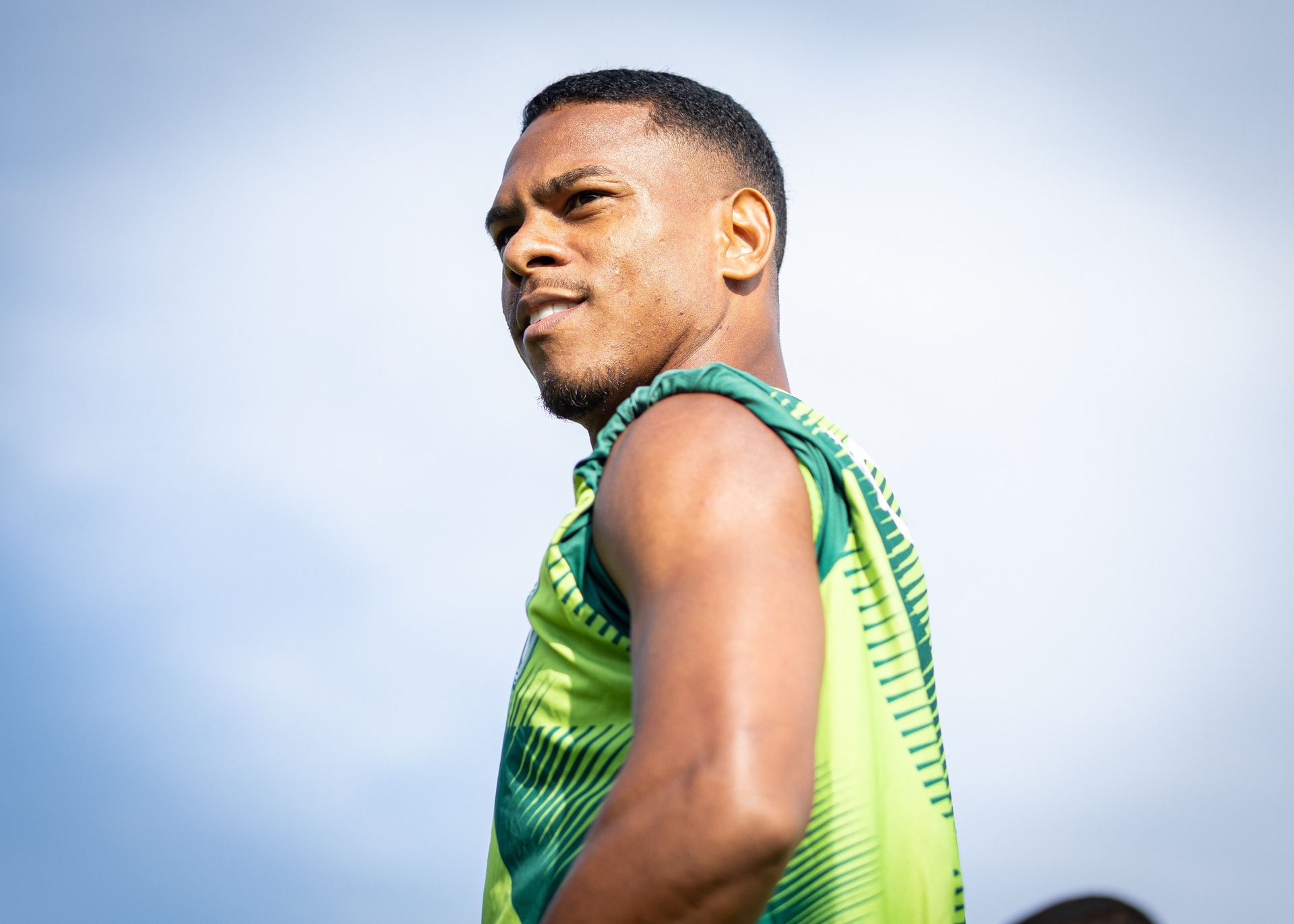 CSA contrata atacante campeão da Libertadores pelo Flamengo