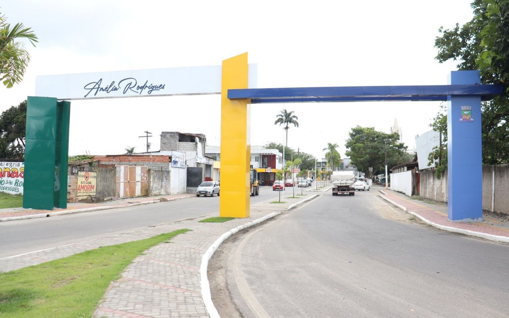 Amélia Rodrigues abre processo seletivo com salários de até R$ 2,7 mil