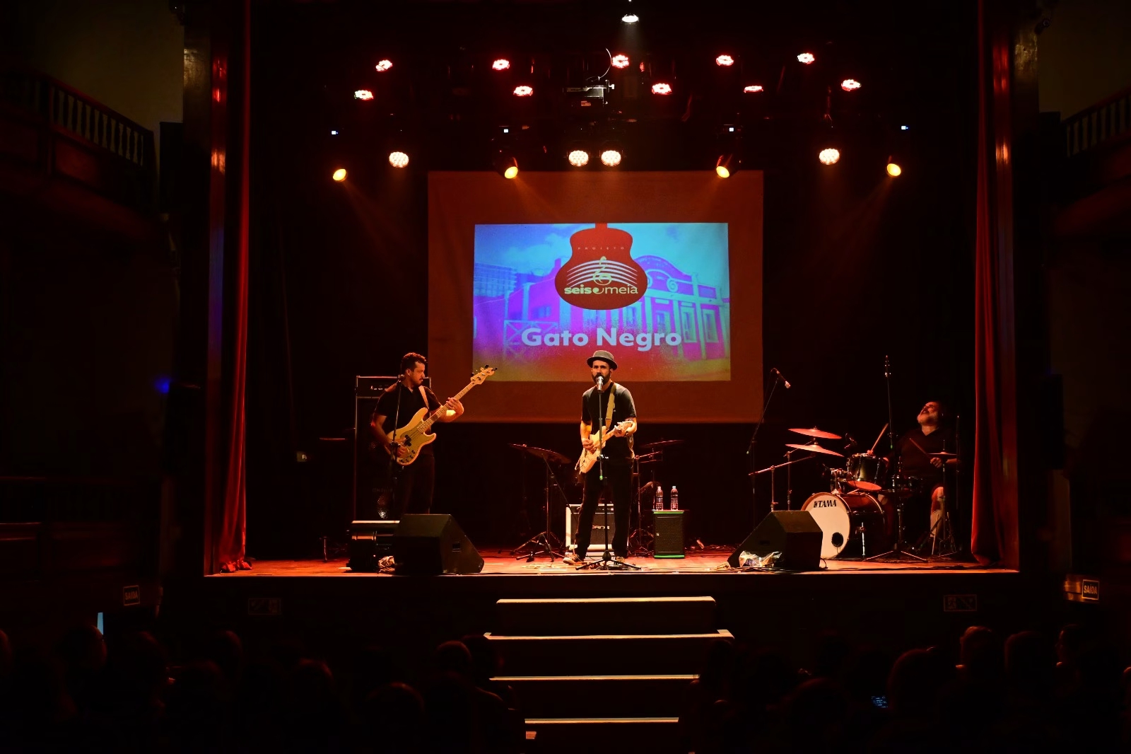 Projeto Seis & Meia em Penedo atrai grande público