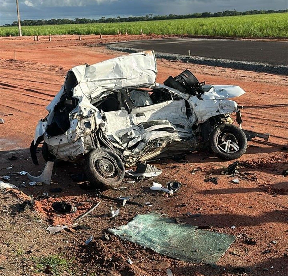 Motorista morre em colisão com carreta em Marechal Deodoro