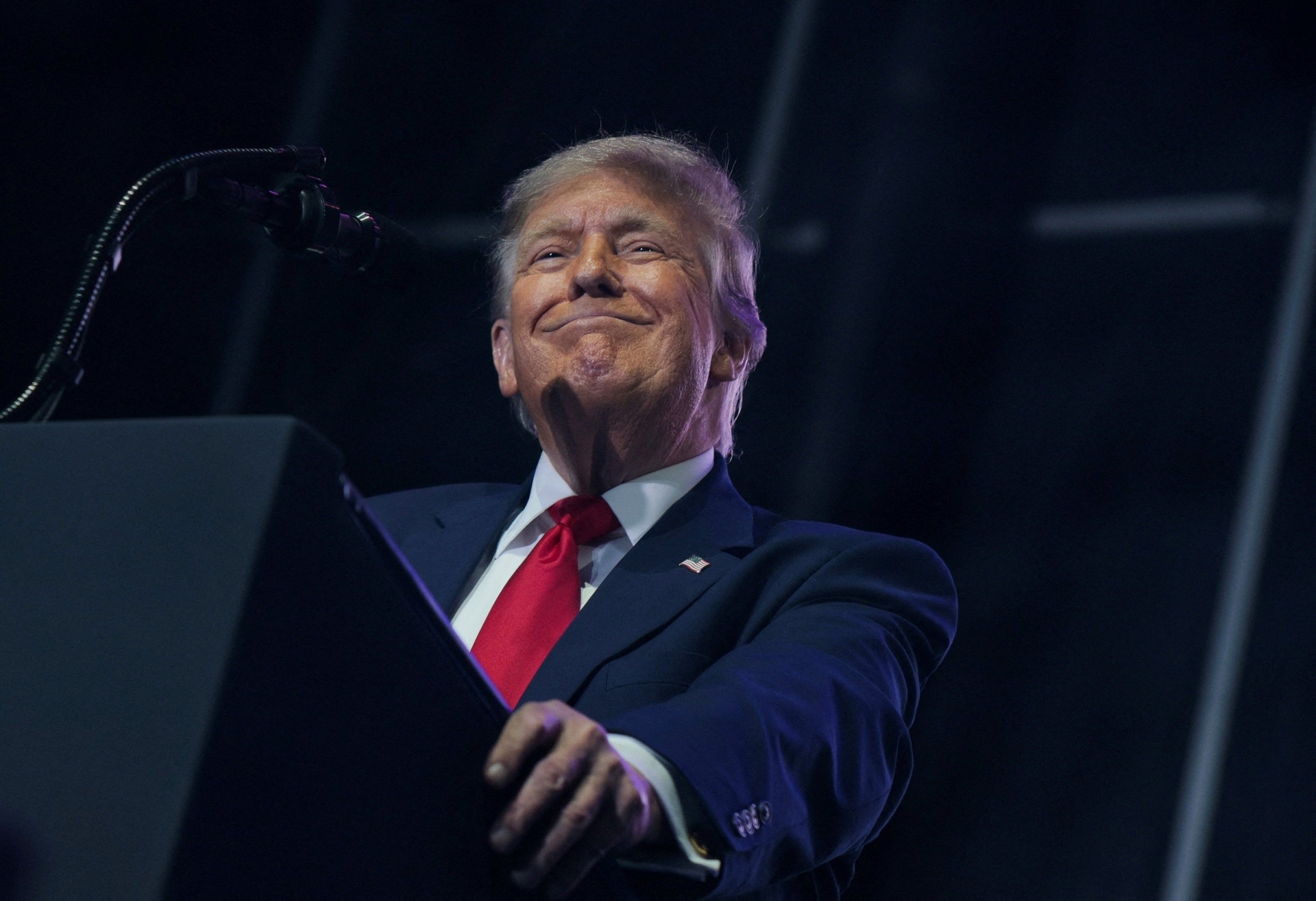 Trump celebra decisão do Supremo que amplia seus poderes