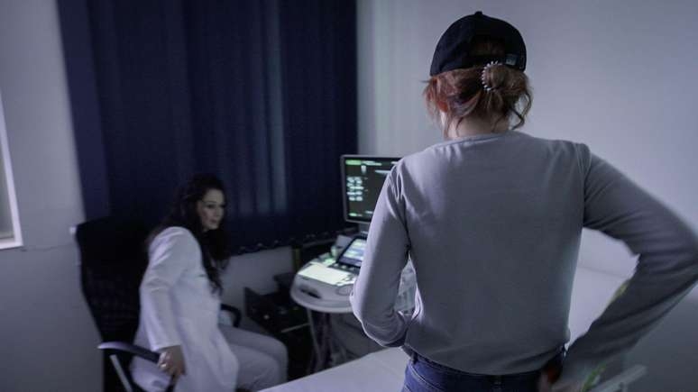 Como guerra na Ucrânia mudou mercado global de barrigas de aluguel