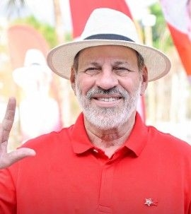 Delúbio Soares critica Joaquim Barbosa e pede revisão do Mensalão