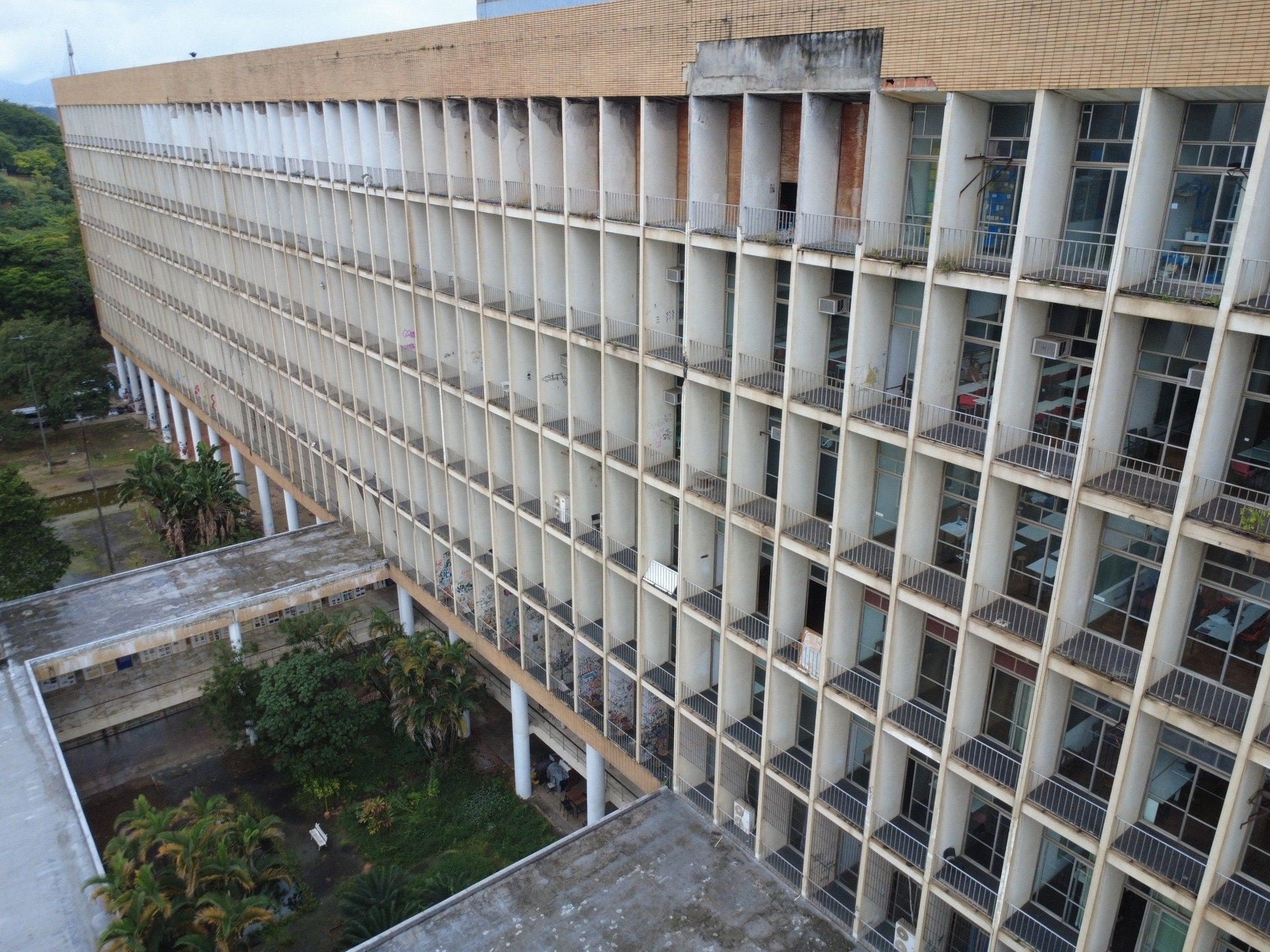 UFRJ precisa de R$ 1,27 bi para recuperar seus prédios