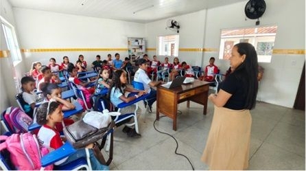 Programa Pet Amigo leva conscientização sobre cuidados com animais para estudantes de Penedo