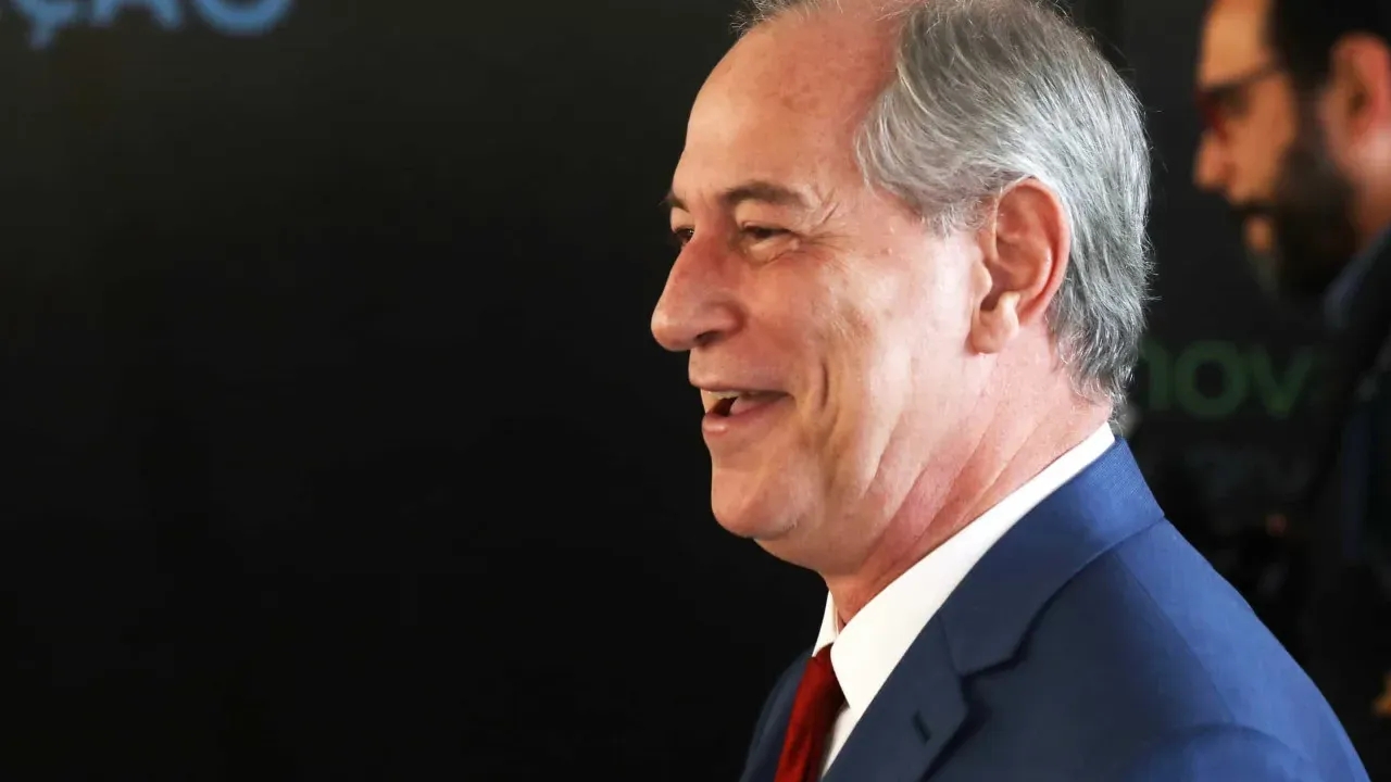 Ciro Gomes lidera pesquisa com 44,5% no Ceará