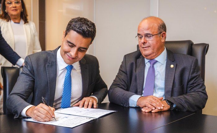 JHC assina acordo para arquivar de processos de execuções fiscais