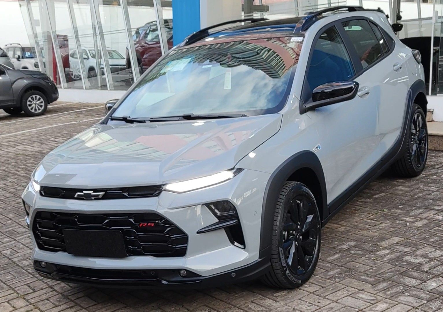 Chevrolet Sonic é testado e promete competir com Nivus