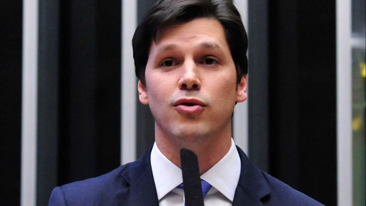 Daniel Vilela lidera cenários eleitorais em Goiás