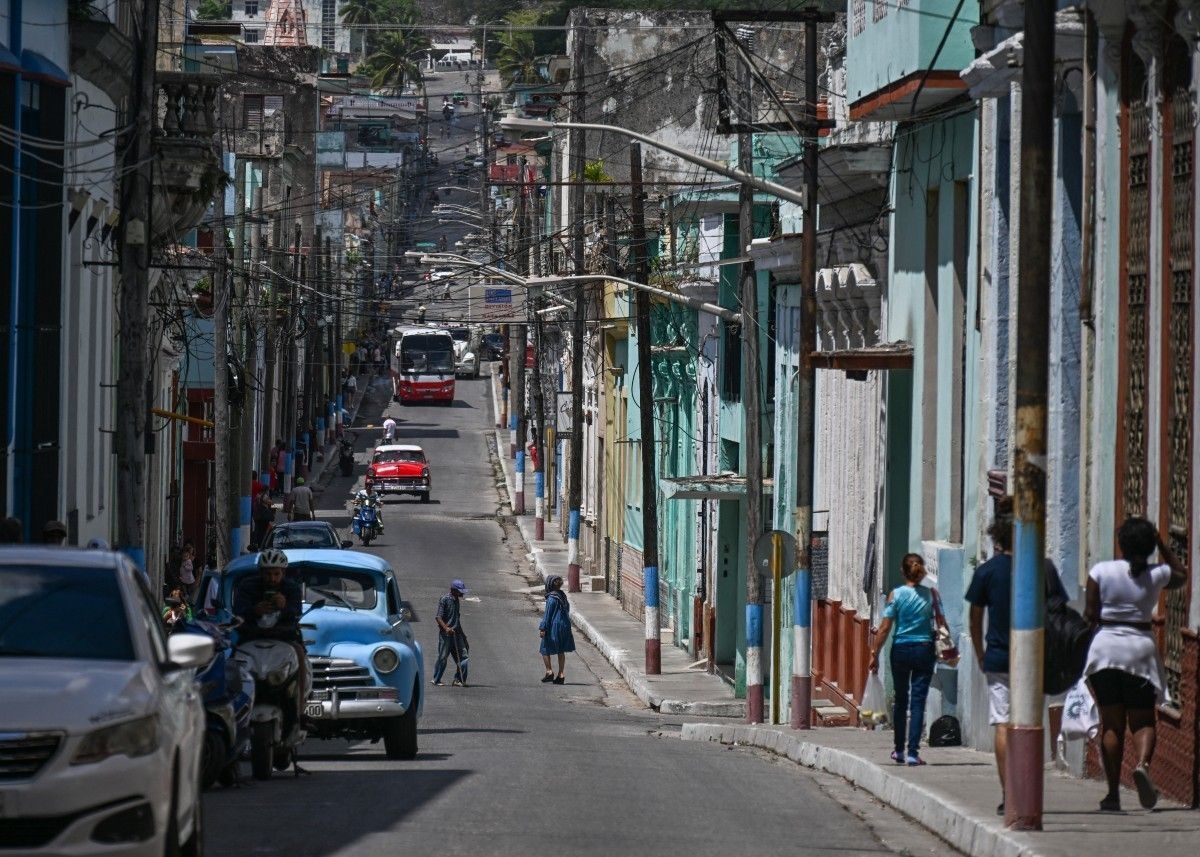 EUA aumentam voos de espionagem sobre Cuba como pressão